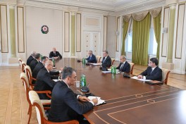 Prezidentin sədrliyi ilə dağ-mədən və metallurgiya sənayesinin inkişafına dair Dövlət Proqramına həsr olunmuş müşavirə keçirilib
