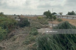Bakı–Qazax yolunda maşın kanala aşıb, xəsarət alan var - FOTO 