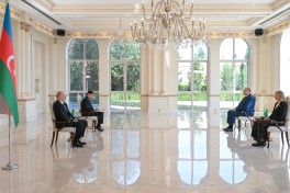 Azərbaycan Prezidenti Estoniyanın yeni səfirini qəbul edib - FOTO 
