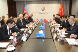Pekində Trans-Xəzər Beynəlxalq Nəqliyyat Marşrutu üzrə yüksəksəviyyəli görüş keçirilib