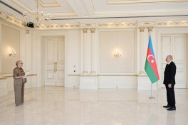 Prezident İlham Əliyev İsveçin Azərbaycana yeni təyin olunmuş səfirini qəbul edib