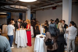 InvestAZ “PRO APP” yeni kampaniya filmində peşəkar qərarların arxasındakı yanaşmanı göstərir - FOTO 