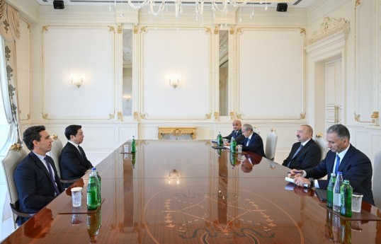 Prezident İlham Əliyev Çin və İtaliya şirkətlərinin rəhbər şəxslərini qəbul edib