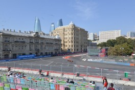 Bakıda Formula 2 üzrə sərbəst yürüş başa çatıb - YENİLƏNİB  - FOTO 