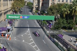 Bakıda Formula 1 üzrə Azərbaycan Qran-Prisində sərbəst yürüşə start verilib - FOTO 