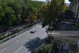 Bakıda Formula 1 üzrə Azərbaycan Qran-Prisində sərbəst yürüşə start verilib - FOTO 