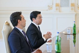 Prezident İlham Əliyev Çin və İtaliya şirkətlərinin rəhbər şəxslərini qəbul edib