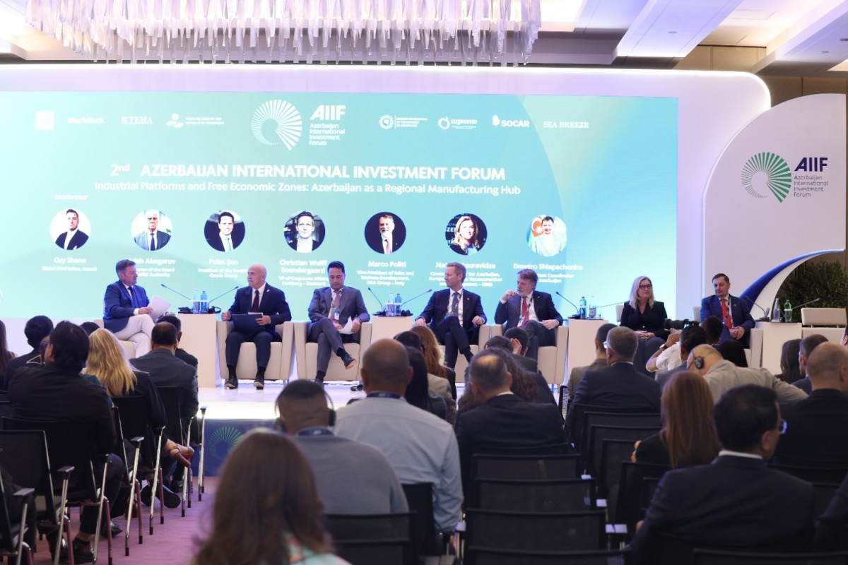 Beynəlxalq İnvestisiya Forumunda Azərbaycanın regional dəyər zəncirlərinə inteqrasiyasındakı rolu müzakirə olunub