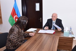 Zakir Fərəcov sakinlərlə səyyar görüş keçirib