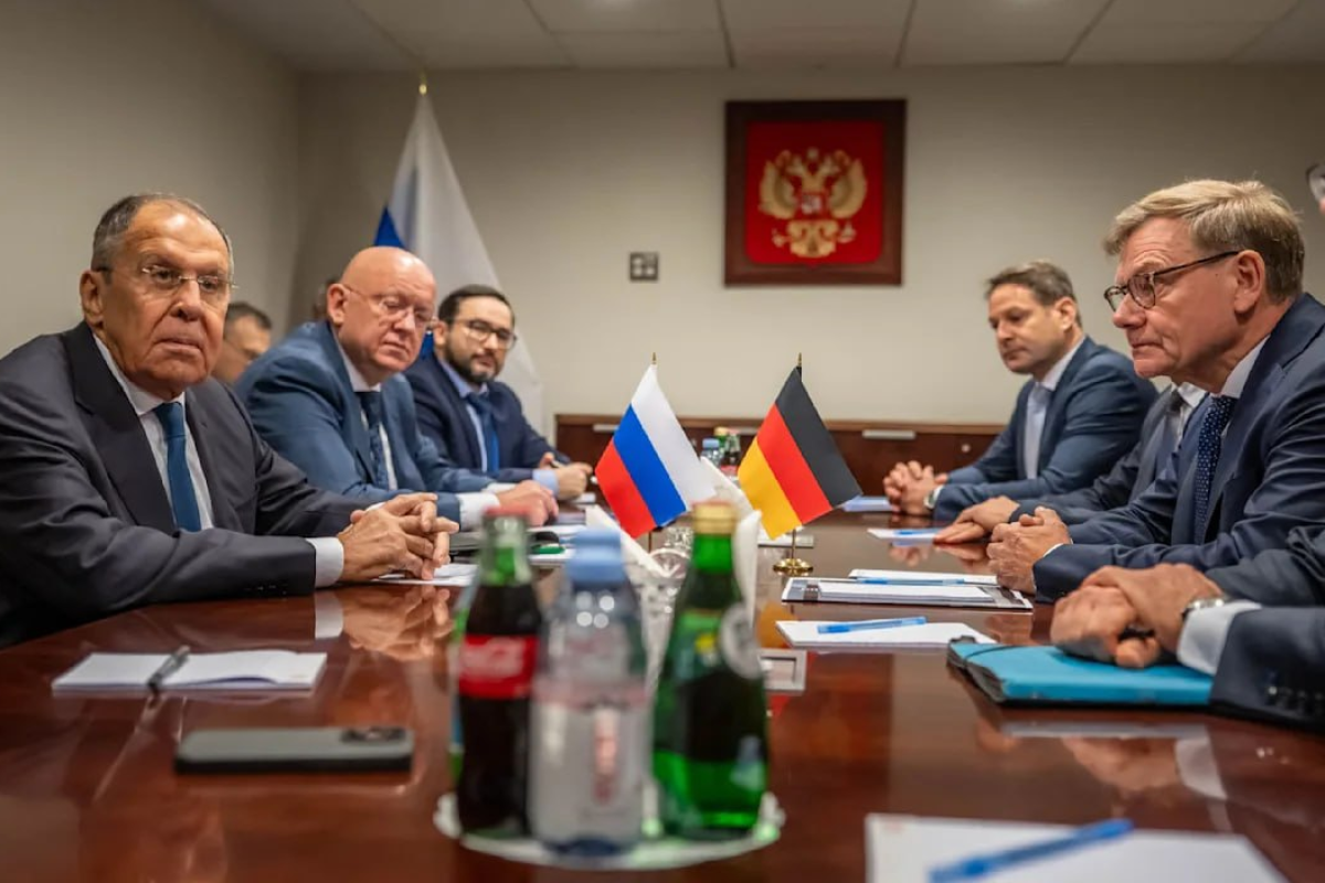 ​​​​​​​Rusiya xarici işlər naziri Sergey Lavrov və Almaniyanın xarici işlər naziri İohann Vadeful