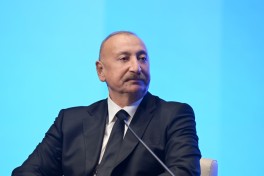 Prezident İlham Əliyev II Azərbaycan Beynəlxalq İnvestisiya Forumu çərçivəsində keçirilən tədbirdə iştirak edib - VİDEO  - YENİLƏNİB 
