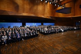 Prezident İlham Əliyev II Azərbaycan Beynəlxalq İnvestisiya Forumu çərçivəsində keçirilən tədbirdə iştirak edib - VİDEO  - YENİLƏNİB 