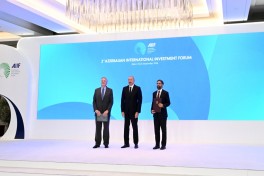 İkinci Azərbaycan Beynəlxalq İnvestisiya Forumu çərçivəsində imzalanmış sənədlər mübadilə edilib