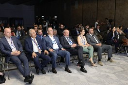 Qeyri-maddi investisiyaların iqtisadi artımda rolu müzakirə olunub
