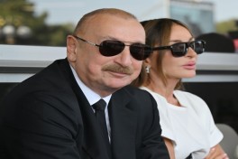 Prezident İlham Əliyev və birinci xanım Mehriban Əliyeva Formula 1 Azərbaycan Qran-Prisinin əsas yarışına baxıblar - YENİLƏNİB-2 