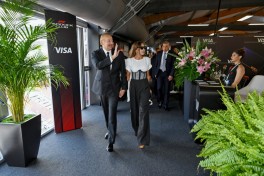 Prezident İlham Əliyev və birinci xanım Mehriban Əliyeva Formula 1 Azərbaycan Qran-Prisinin əsas yarışına baxıblar - YENİLƏNİB-2 