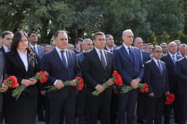 Naxçıvanda şəhidlərin xatirəsi anılıb