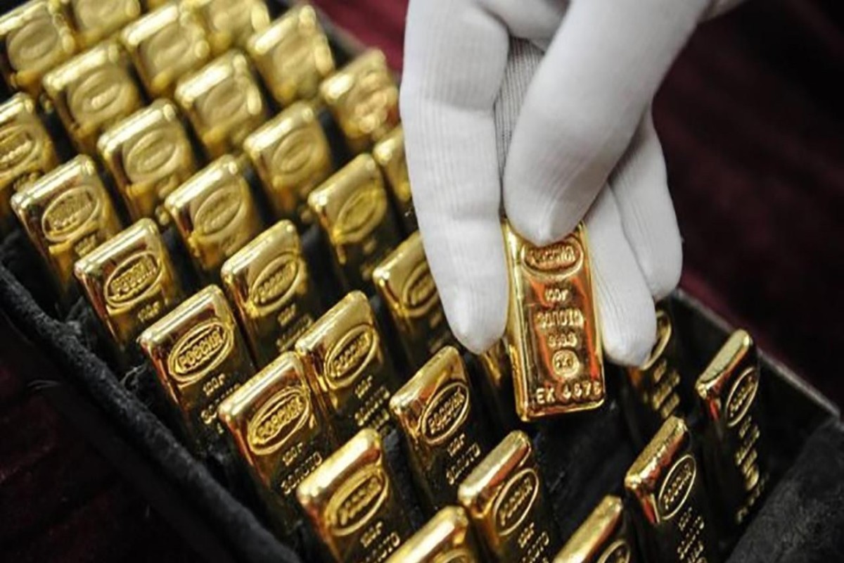 Əmtəə bazarlarında qızıl və gümüş daha da ucuzlaşıb