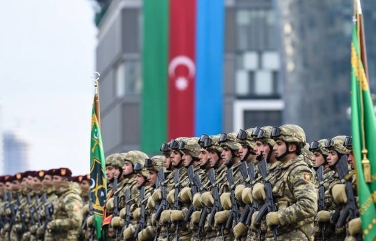 Hərbçilərin əməkhaqları artırılır