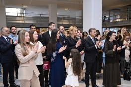 Leyla Əliyeva Müqəddəs Taxt-Tacda Azərbaycan xalçaları sərgisinin açılışında iştirak edib
