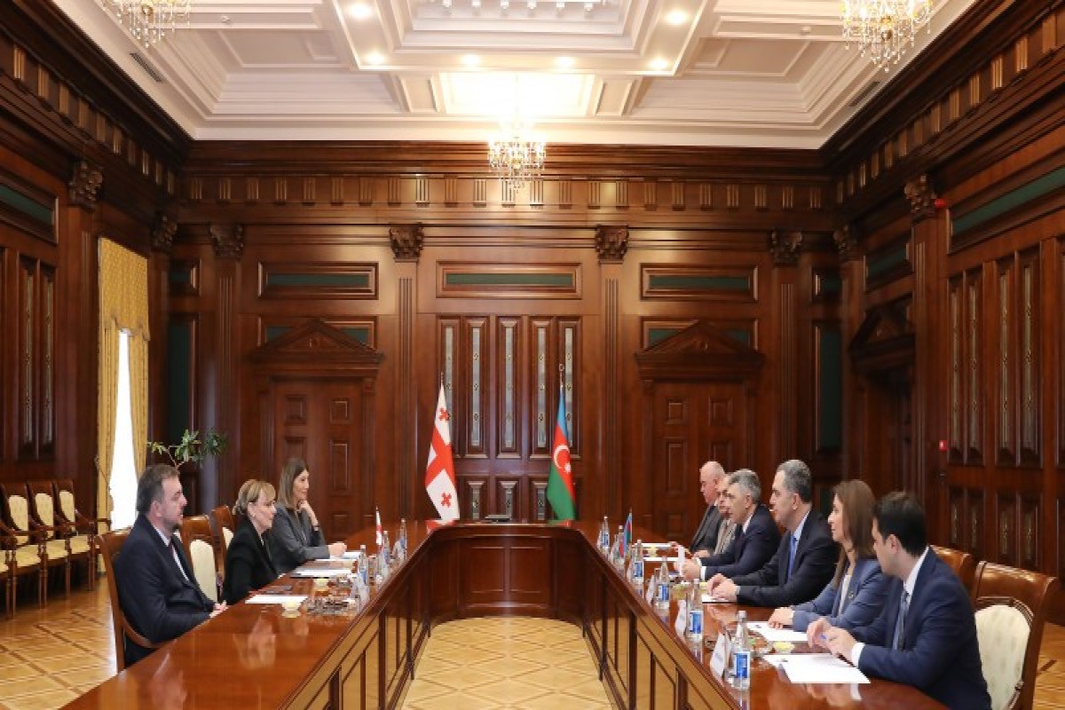 Azərbaycan və Gürcüstanın ali məhkəmələri arasında memorandum imzalanıb