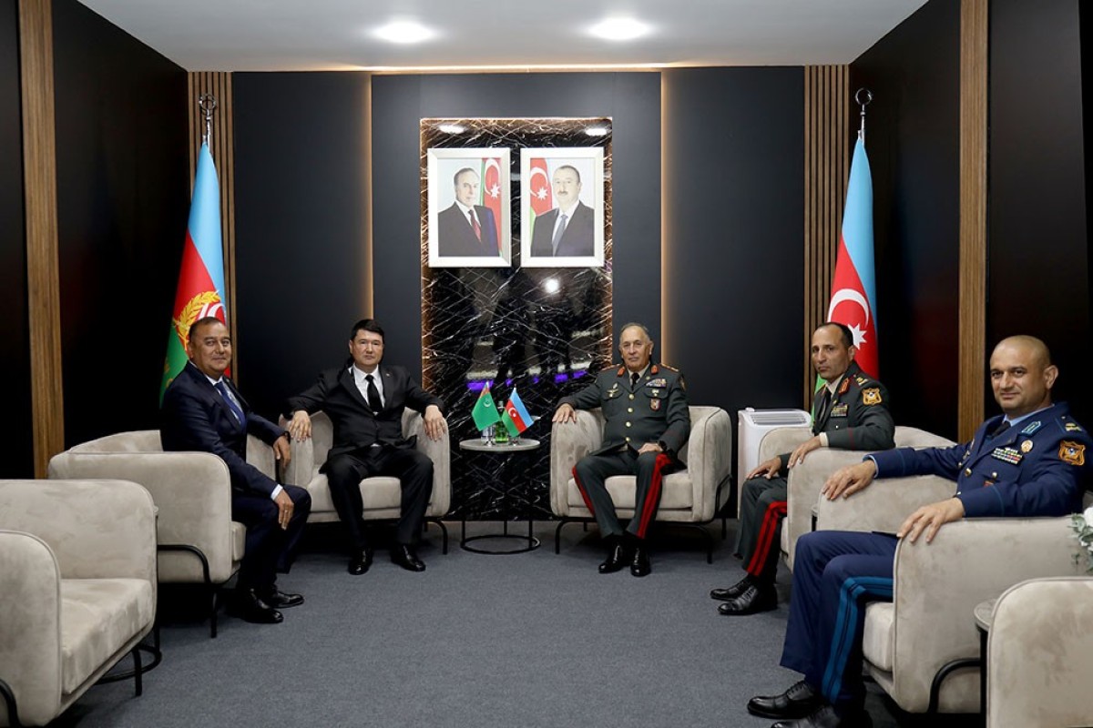 Azərbaycanın Baş Qərargah rəisi Türkmənistan hərbi nümayəndə heyəti ilə görüşüb