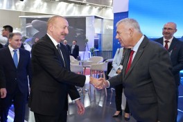 Prezident İlham Əliyev “ADEX 2026” və “Securex Caspian” sərgiləri ilə tanış olub - YENİLƏNİB 