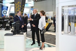 Prezident İlham Əliyev “ADEX 2026” və “Securex Caspian” sərgiləri ilə tanış olub - YENİLƏNİB 