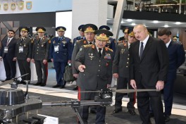 Prezident İlham Əliyev “ADEX 2026” və “Securex Caspian” sərgiləri ilə tanış olub - YENİLƏNİB 