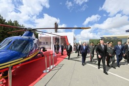 Prezident İlham Əliyev “ADEX 2026” və “Securex Caspian” sərgiləri ilə tanış olub - YENİLƏNİB 